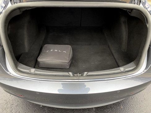 Used 2018 Tesla Model 3 Long Range image 23