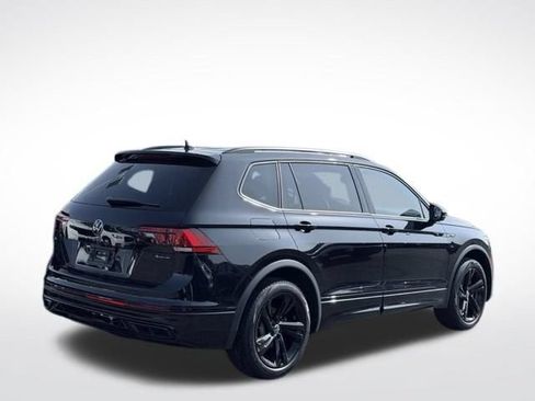 Used 2023 Volkswagen Tiguan SE R-Line AWD/4WD image 5