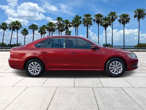 Used 2015 Volkswagen Passat 1.8T Wolfsburg Edition image 3