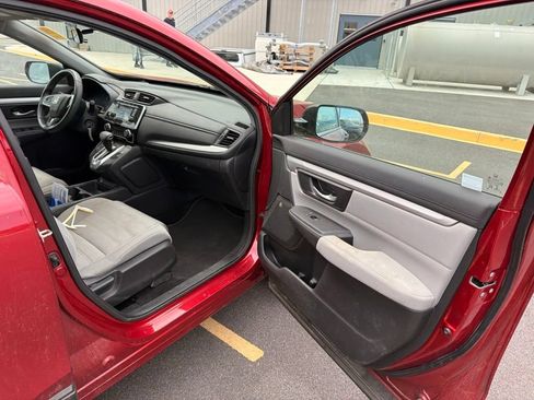 Used 2020 Honda CR-V LX image 13