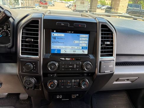 Used 2016 Ford F150 XLT w/ Equipment Group 302A Luxury AWD/4WD image 21