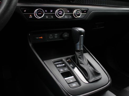 Used 2025 Honda CR-V EX image 15