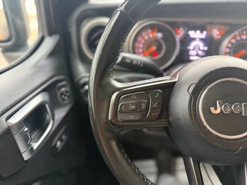 Used 2018 Jeep Wrangler Unlimited Sport S image 25