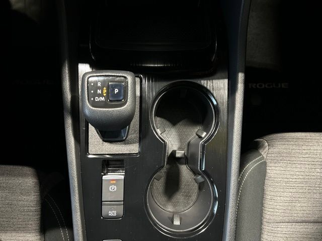 Used 2021 Nissan Rogue SV FWD image 96