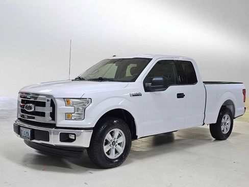 Used 2017 Ford F150 XLT image 7