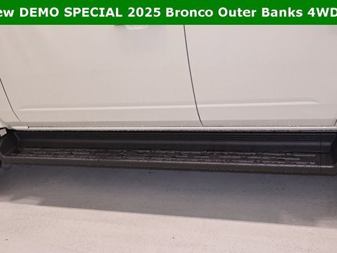 New 2025 Ford Bronco Outer Banks image 31