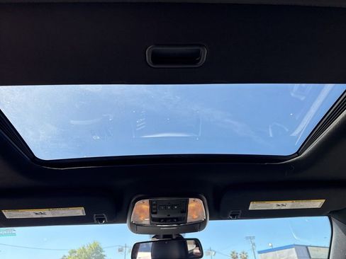 Used 2015 Jeep Grand Cherokee Altitude image 14