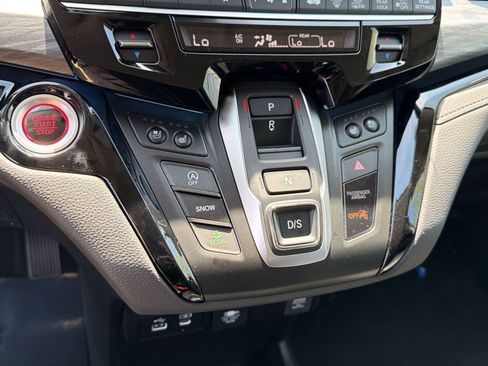 New 2026 Honda Odyssey Elite image 17