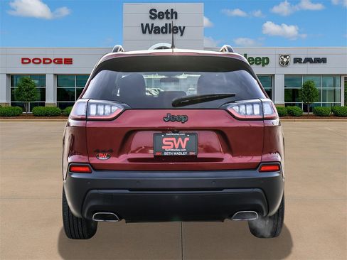 Used 2019 Jeep Cherokee Latitude Plus image 6
