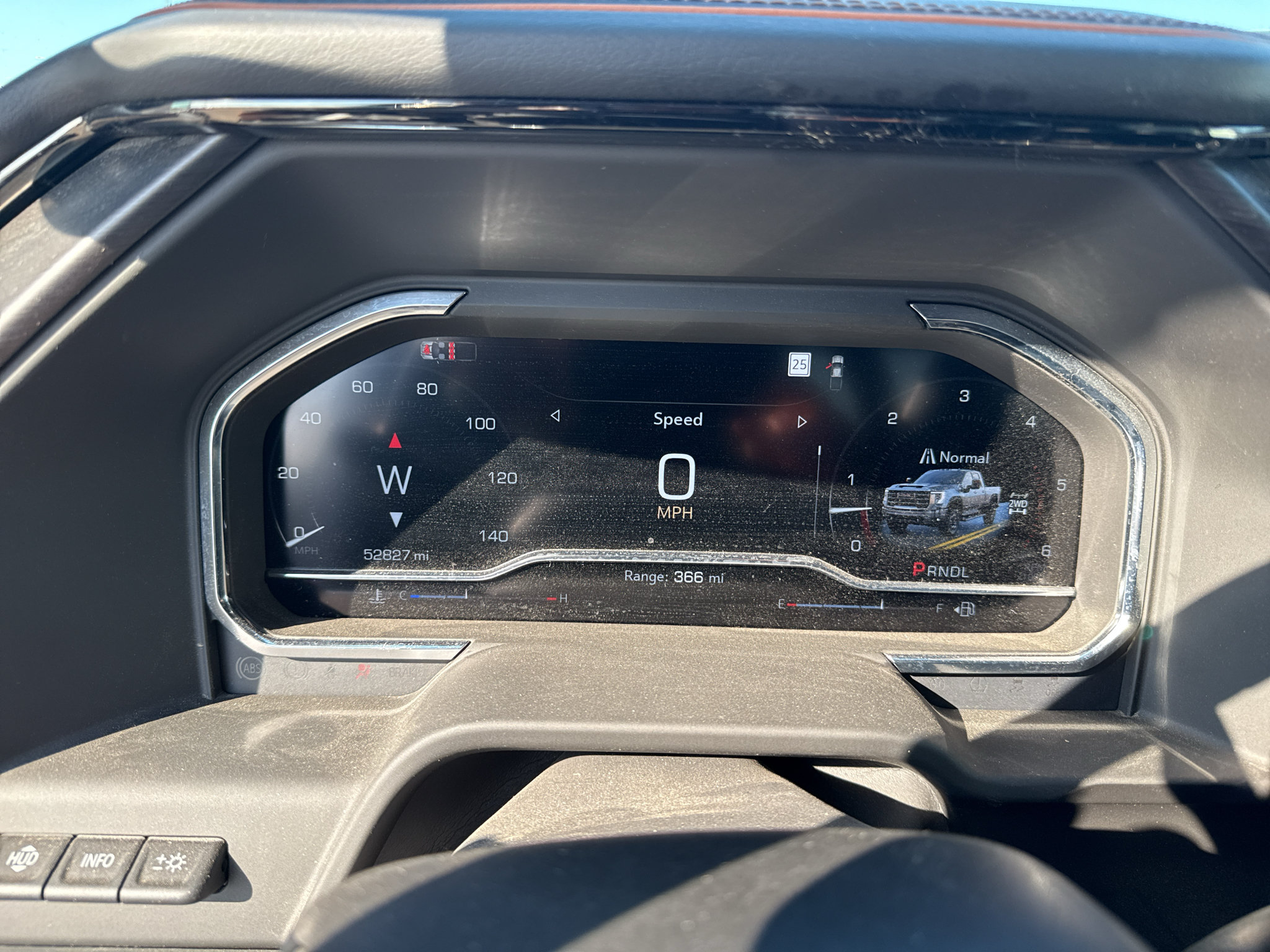Used 2025 GMC Sierra 3500 AT4 w/ AT4 Premium Plus Package AWD/4WD image 8
