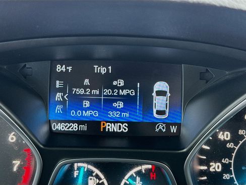 Used 2019 Ford Escape SE FWD image 8