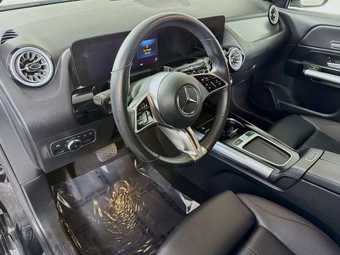 Used 2025 Mercedes-Benz GLA 250 image 23