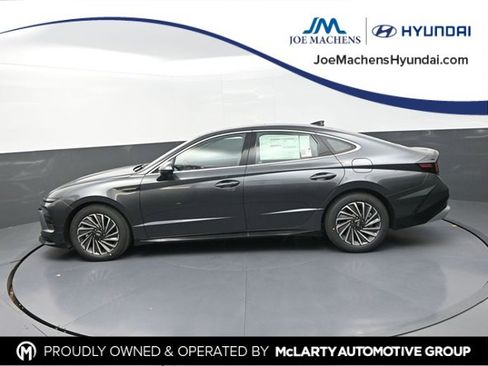New 2026 Hyundai Sonata SEL image 1