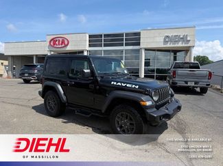 Used 2025 Jeep Wrangler Sport AWD/4WD video 1