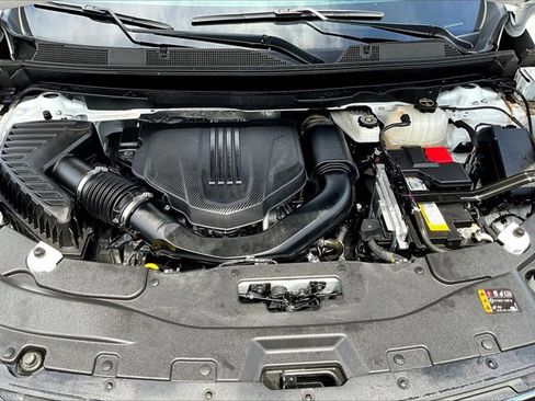 Certified 2024 Chevrolet Traverse LT image 11