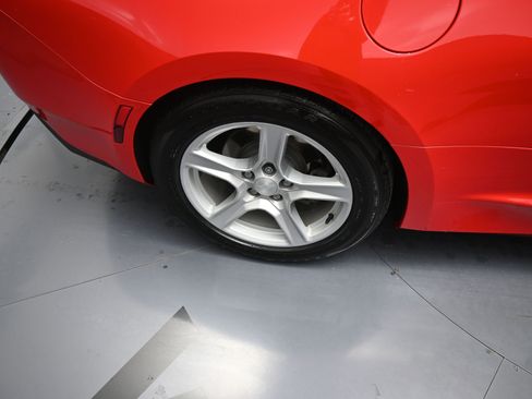Used 2016 Chevrolet Camaro LT image 19