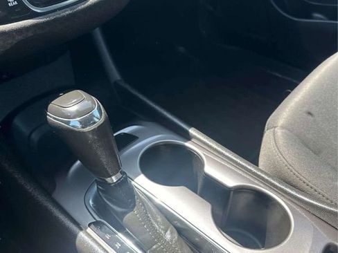 Used 2017 Chevrolet Malibu LS FWD image 25