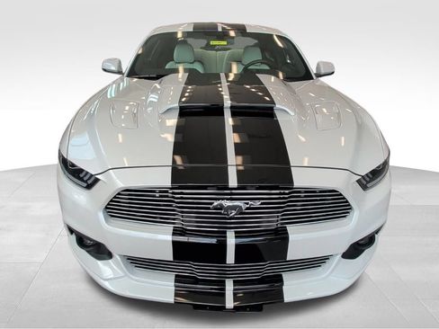 Used 2017 Ford Mustang GT Premium w/ GT Performance Package RWD image 8
