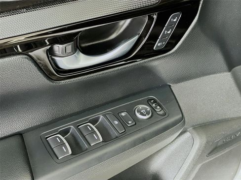 Used 2023 Honda CR-V EX-L image 22