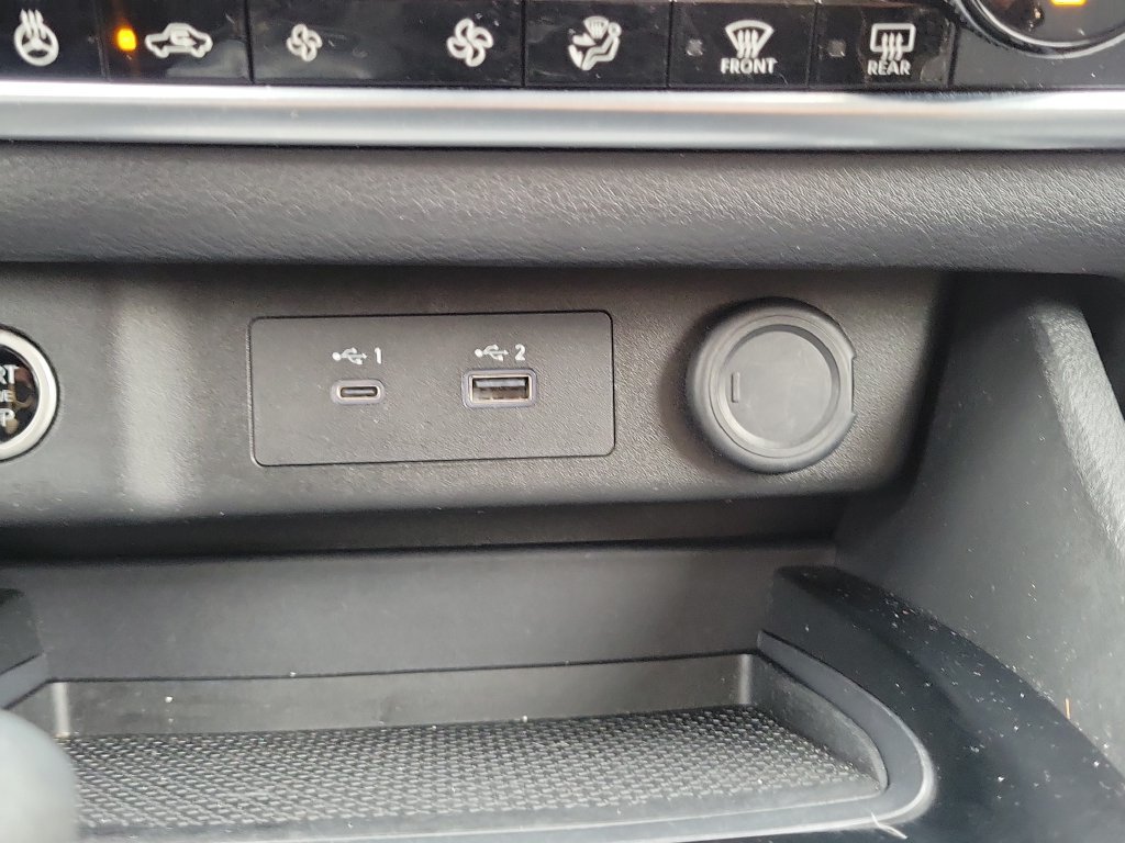Used 2023 Nissan Rogue SV w/ SV Premium B Package AWD/4WD image 22