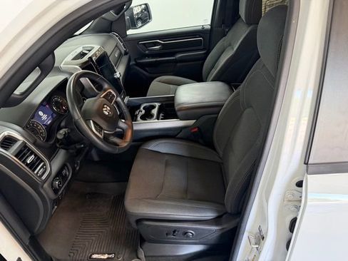 Used 2024 RAM 1500 4x4 Crew Cab image 18