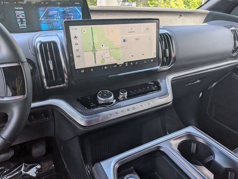 New 2026 Ford Expedition Max Platinum AWD/4WD image 13