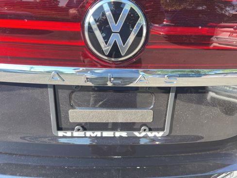 New 2026 Volkswagen Atlas SE image 8