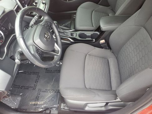 Used 2019 Toyota Corolla SE image 17