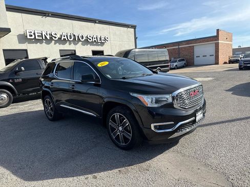Used 2017 GMC Acadia Denali FWD image 4
