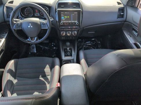 Used 2025 Mitsubishi Outlander Sport SE AWD/4WD image 25