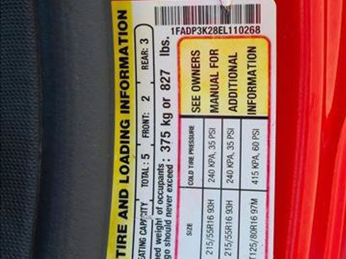 Used 2014 Ford Focus SE w/ SE Winter Package FWD image 25