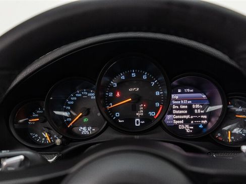 Used 2018 Porsche 911 GT3 RWD image 92
