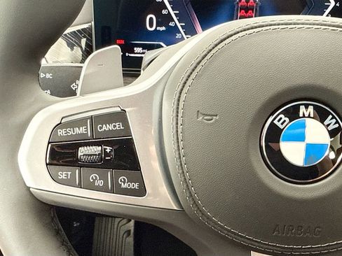 New 2026 BMW X7 xDrive40i w/ M Sport Package AWD/4WD image 11