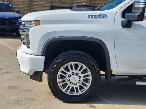 Used 2020 Chevrolet Silverado 2500 High Country w/ Z71 Off-Road Package AWD/4WD image 15