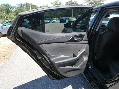 Used 2016 Nissan Maxima SR FWD image 31