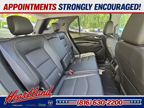 Used 2018 Chevrolet Equinox Premier AWD/4WD image 17
