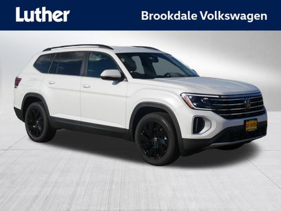 New 2026 Volkswagen Atlas SE