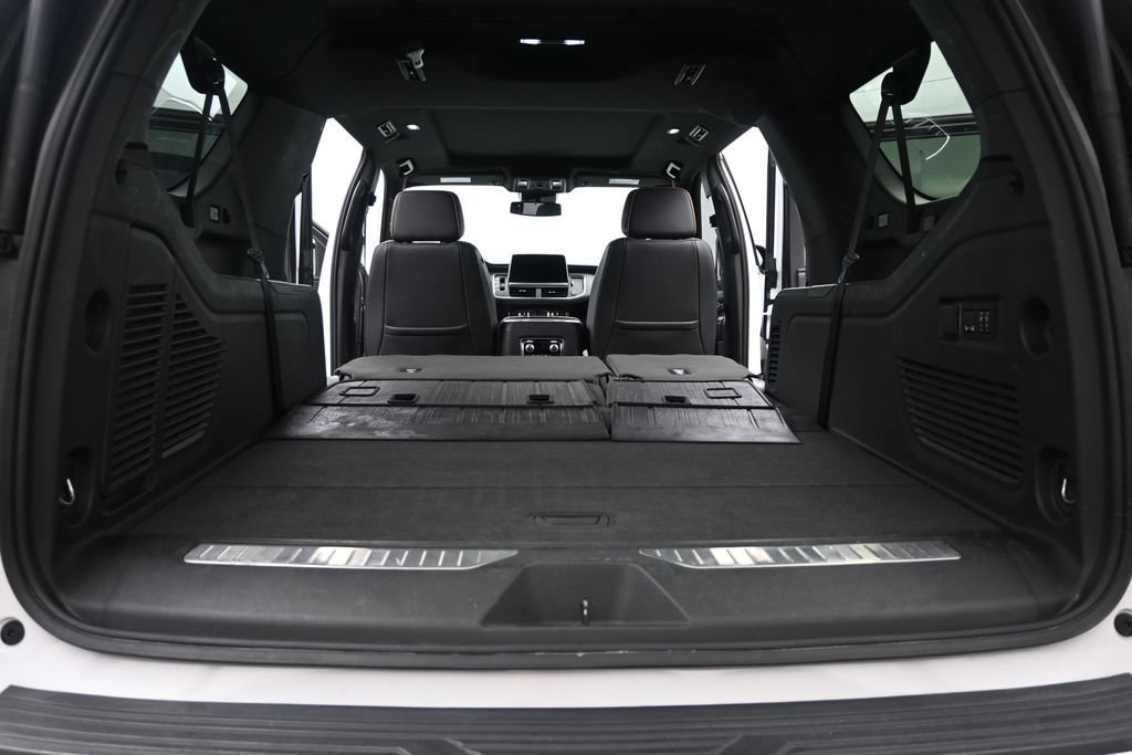 Used 2023 GMC Yukon XL AT4 AWD/4WD image 26