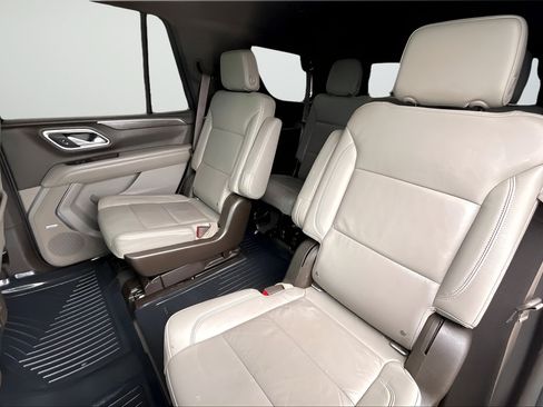 Used 2021 Chevrolet Tahoe LT RWD image 19