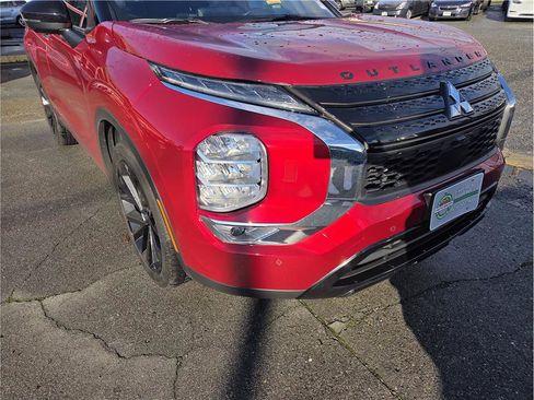 Used 2024 Mitsubishi Outlander Ralliart image 2