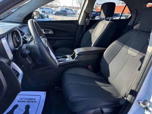 Used 2017 Chevrolet Equinox LT FWD image 14