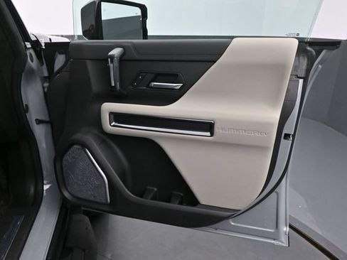 Used 2026 GMC Hummer EV SUV AWD/4WD image 12