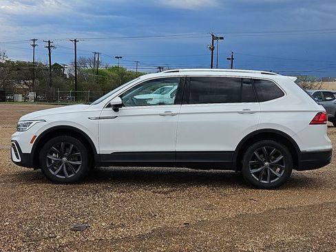 Used 2022 Volkswagen Tiguan SE image 8