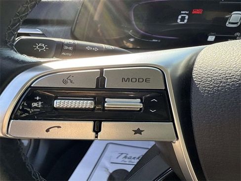 Used 2024 Kia Telluride EX w/ EX Captain's Chair Package image 17