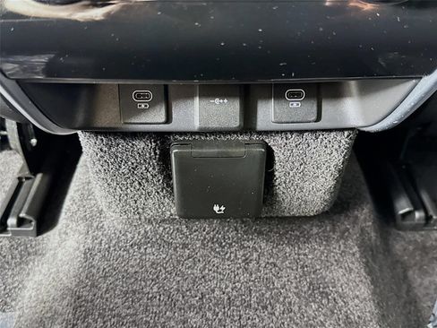 Used 2023 Land Rover Range Rover SE AWD/4WD image 28