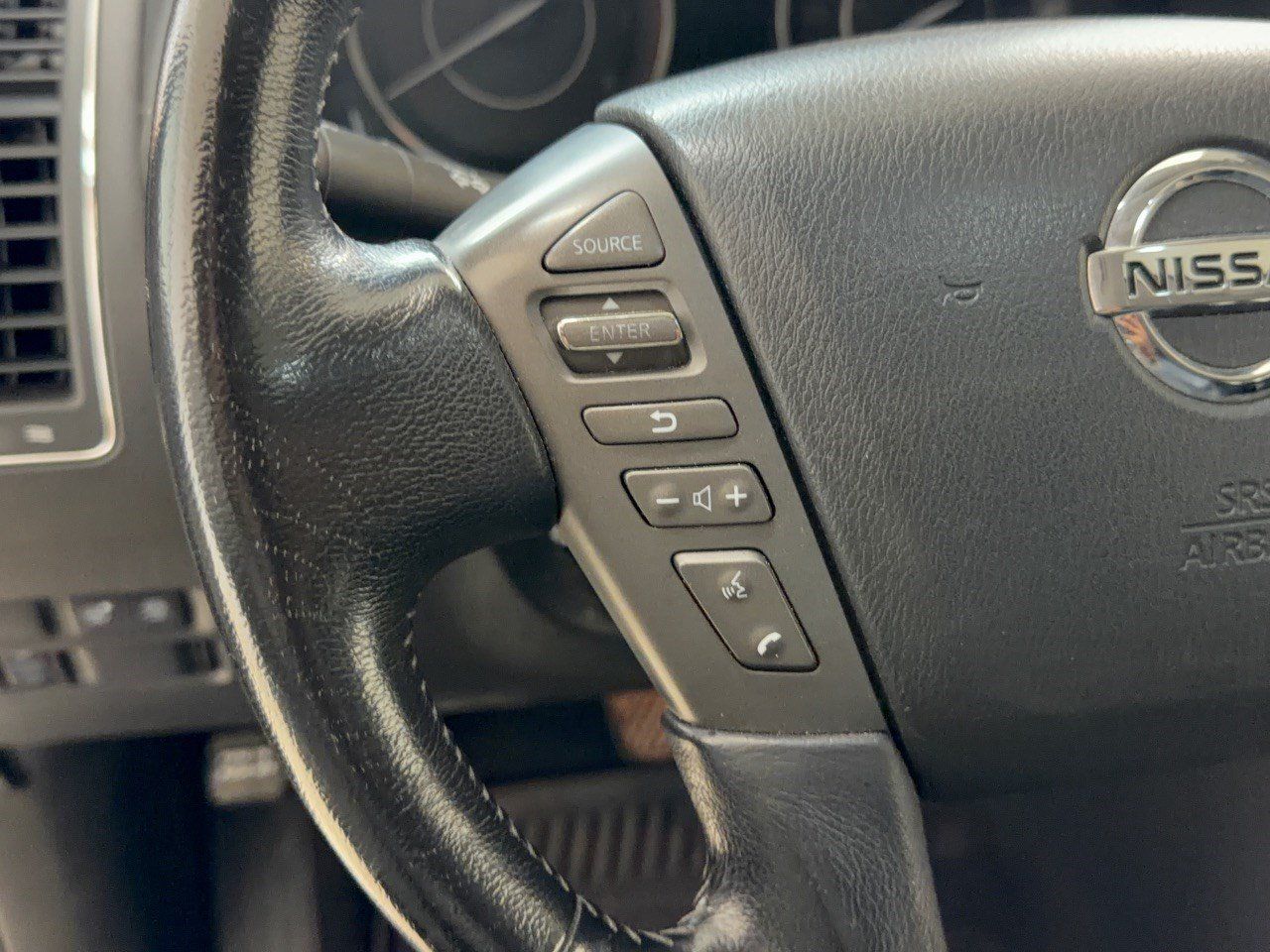 Used 2020 Nissan Armada SL w/ Premium Package AWD/4WD image 17
