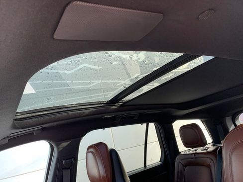 Certified 2025 Lincoln Aviator Reserve w/ Equipment Group 201A AWD/4WD image 23