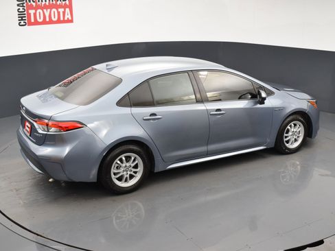 Used 2021 Toyota Corolla LE image 19