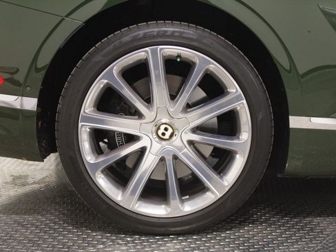 Used 2020 Bentley Continental GT image 14