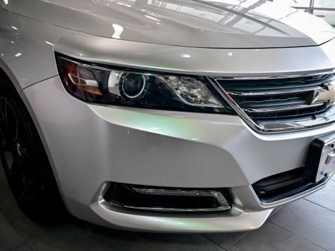 Used 2019 Chevrolet Impala LT FWD image 10